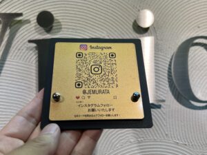 村田産業 ノベルティ 社章 オーダーメイド バッジ アクセサリー 名札 バッジ制作 豊橋 岩田 ゴルフグッズ USB ネクタイピン ウエストポーチ バインダー 社章の村田 KN村田 村田屋産業 QRコード展示板 トロフィー trophy 勲章 ネクタイピンオリジナル 刻印デザイン 刻印ネクタイピン 村田産業 オリジナルピン オリジナルタイピン タイピン刻印 タイピンオリジナル ムラタのオリジナルタイピン 卒業記念ネクタイピン 成人式オリジナル 社内用ネクタイピン