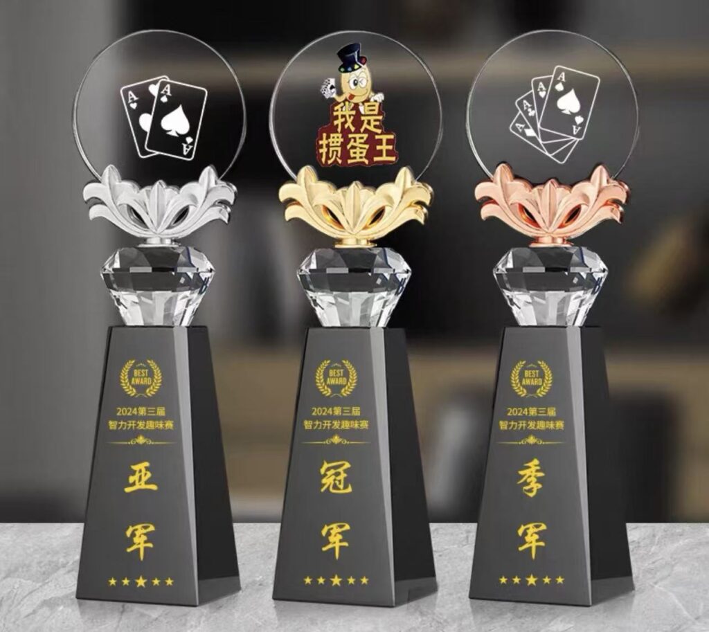 トロフィー trophy 勲章 ネクタイピンオリジナル 刻印デザイン 刻印ネクタイピン 村田産業 オリジナルピン オリジナルタイピン タイピン刻印 タイピンオリジナル ムラタのオリジナルタイピン 卒業記念ネクタイピン 成人式オリジナル 社内用ネクタイピン