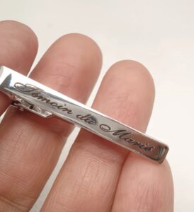 トロフィー trophy 勲章 ネクタイピンオリジナル 刻印デザイン 刻印ネクタイピン 村田産業 オリジナルピン オリジナルタイピン タイピン刻印 タイピンオリジナル ムラタのオリジナルタイピン 卒業記念ネクタイピン 成人式オリジナル 社内用ネクタイピン