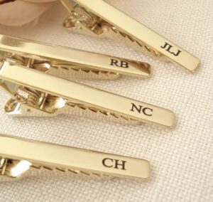 トロフィー trophy 勲章 ネクタイピンオリジナル 刻印デザイン 刻印ネクタイピン 村田産業 オリジナルピン オリジナルタイピン タイピン刻印 タイピンオリジナル ムラタのオリジナルタイピン 卒業記念ネクタイピン 成人式オリジナル 社内用ネクタイピン